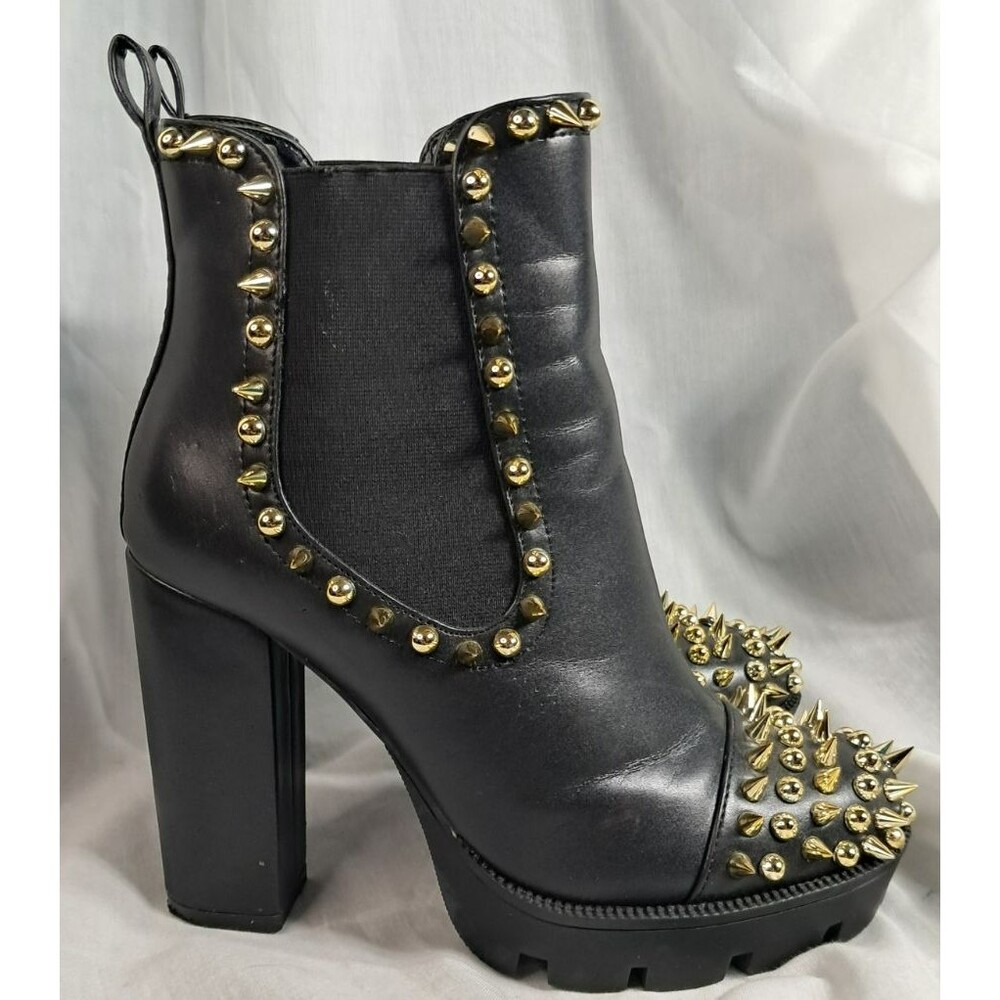 Cape Robbin Jagged Spiked Studded Platform Chelsea Ankle Boots 8 Lug Sole Punk